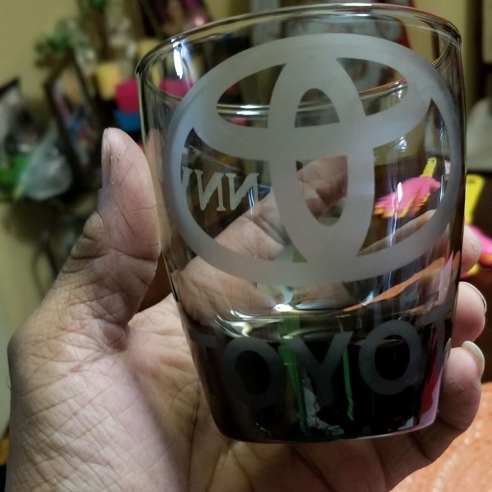 Glass etch design